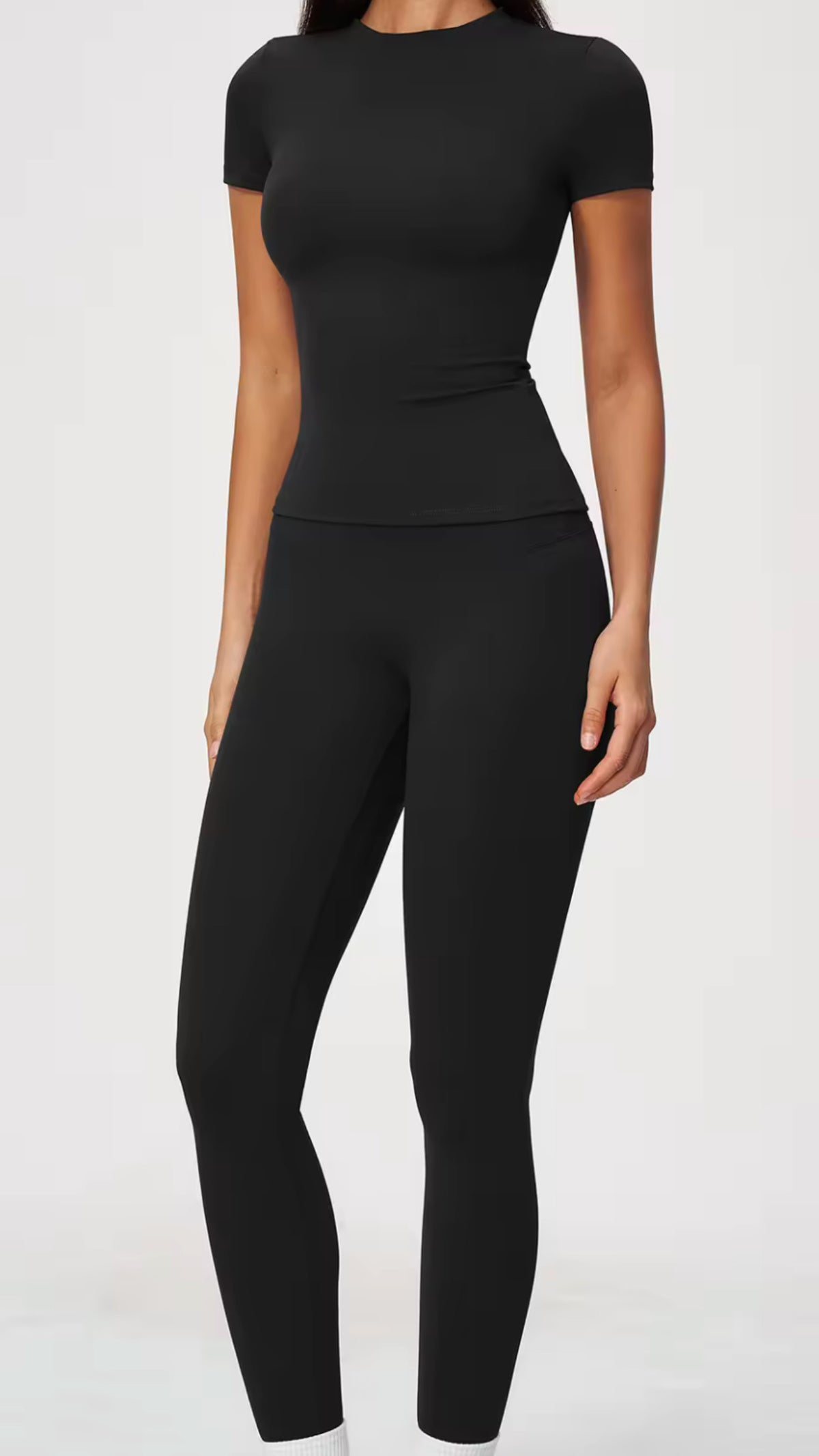 ‘BASICS’ Black Gym Set